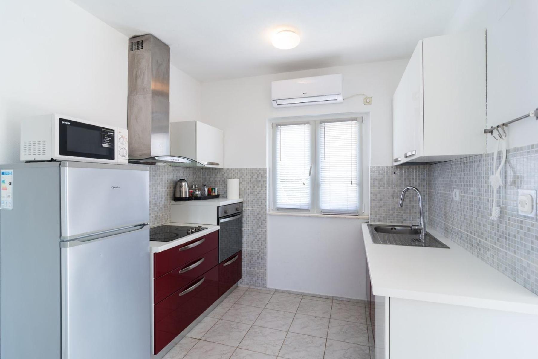 Sea-Views Brazza Apartments With Private Pool Milna  Exterior photo